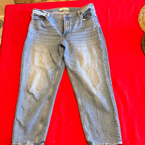 Abercrombie & Fitch Blue Ankle Jeans - Picture 1 of 4